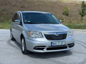 Lancia Voyager 2.8 CRD16v Gold 2011