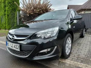 Opel Astra J 1.6 Exklusiv 2014