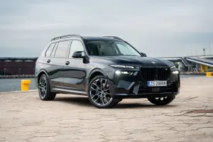 BMW X7 G07 M60i xDrive mHEV sport 2022