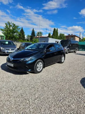 Toyota Auris II 1.8 HSD Luna 2015