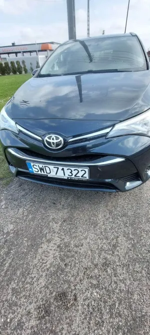 Toyota Avensis III 2.0 D-4D Premium 2015