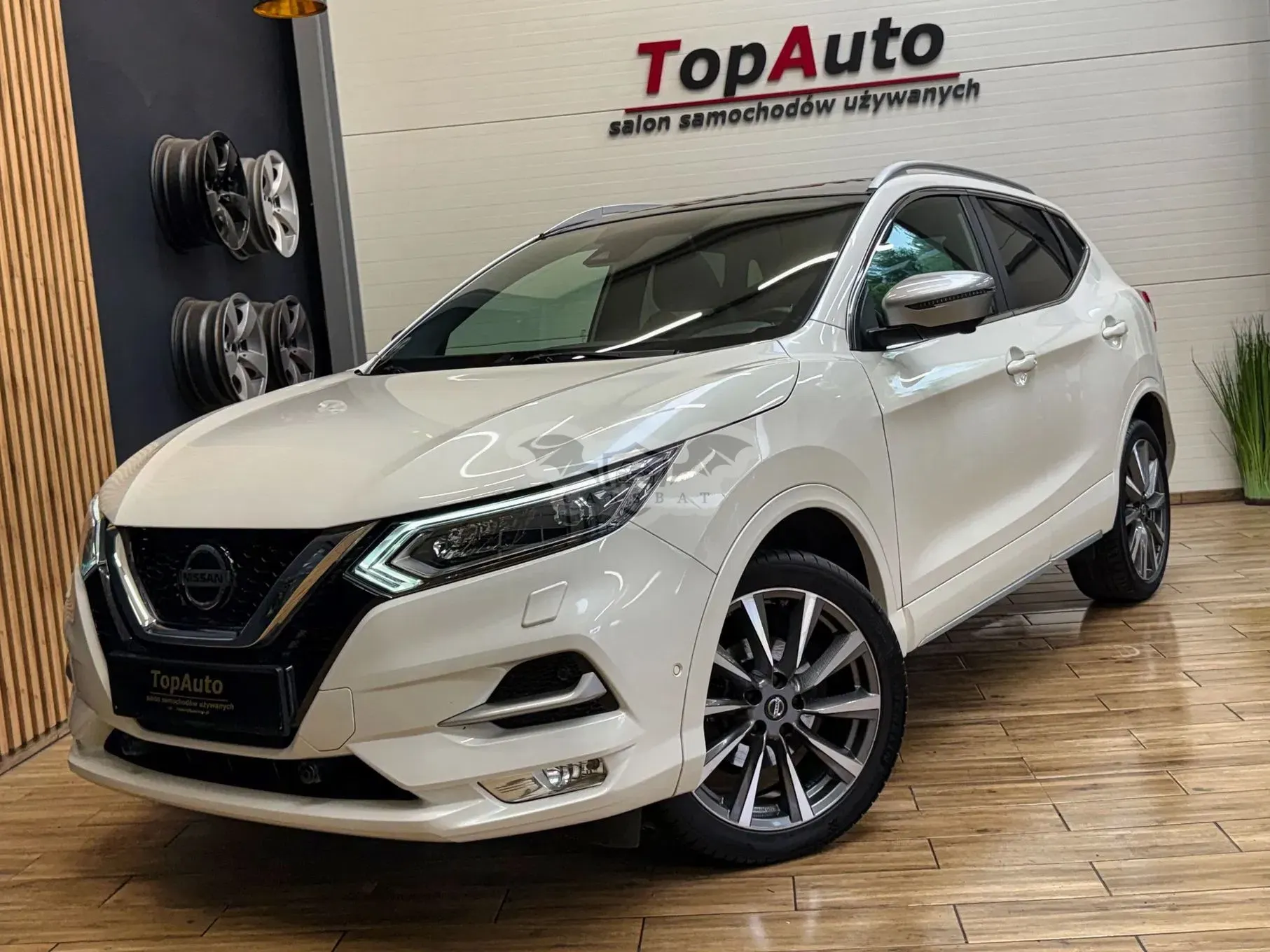 Nissan Qashqai II 1.3 DIG-T DCT TEKNA+ 2019