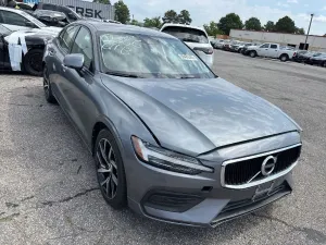 Volvo S60 III T5 AWD Momentum Pro 2020