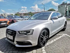 Audi A5 8T 2.0 TDI DPF multitronic 2012