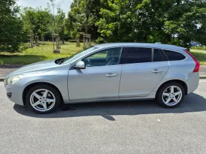 Volvo V60 I 2012