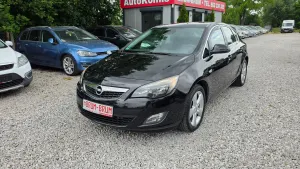 Opel Astra J 1.6 Design Edition 2010