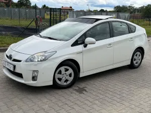 Toyota Prius III 1.8 HSD Prestige 2011