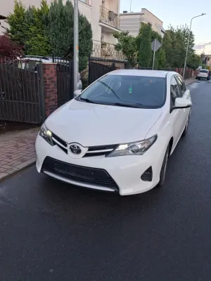 Toyota Auris II 1.33 Dual-VVT-i 2014