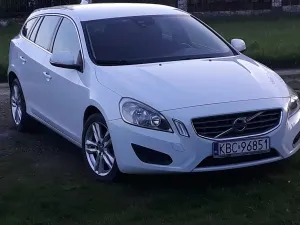 Volvo V60 I D4 2013