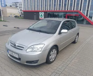 Toyota Corolla Seria E12 1.6 VVT-i Luna 2004