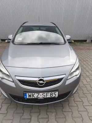 Opel Astra J 1.7 CDTI DPF Active 2012