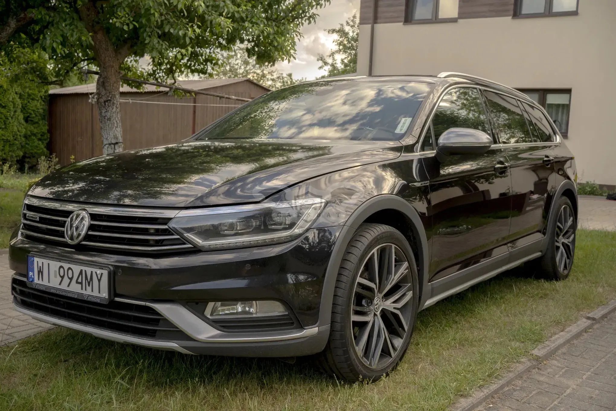 Volkswagen Passat B8 2.0 TDI Bi-Turbo BMT 4Mot Highline DSG 2017