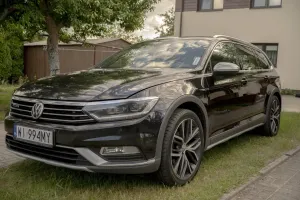 Volkswagen Passat B8 2.0 TDI Bi-Turbo BMT 4Mot Highline DSG 2017