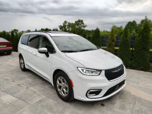 Chrysler Pacifica 2023