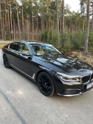 BMW 7 Series G11/12 730d xDrive 2016