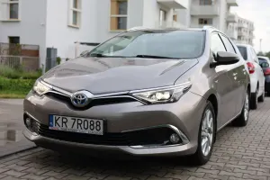 Toyota Auris II Hybrid 135 Prestige 2016