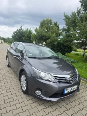 Toyota Avensis III 1.8 Business Edition 2012