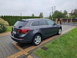 Opel Astra J 1.6 CDTI DPF ecoFLEX TourerStart/Stop Edition 2014