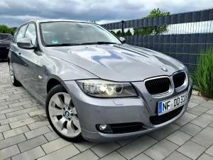 BMW 3 Series E90/E91/E92/E93 318d DPF Edition Sport 2010
