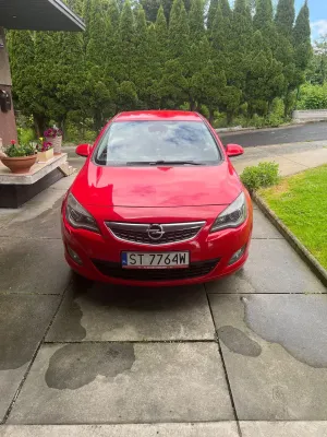 Opel Astra J 1.4 Turbo 2011