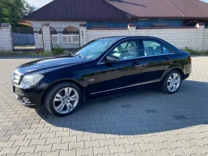 Mercedes-Benz C W204 180 CGI BlueEff Avantgarde 2010