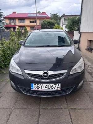 Opel Astra J 1.6 2010