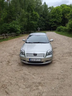 Toyota Avensis II 2.0 D-4D Sol 2004