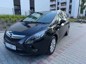 Opel Zafira C 2015