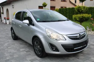 Opel Corsa D 1.4 16V Satellite 2011