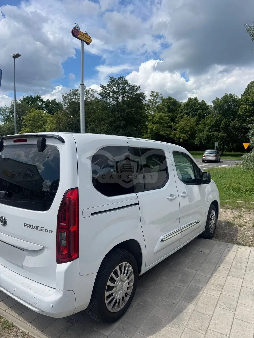 Toyota Proace City 1.2 D-4T Business 2023