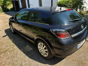 Opel Astra H 1.6 Enjoy 2006
