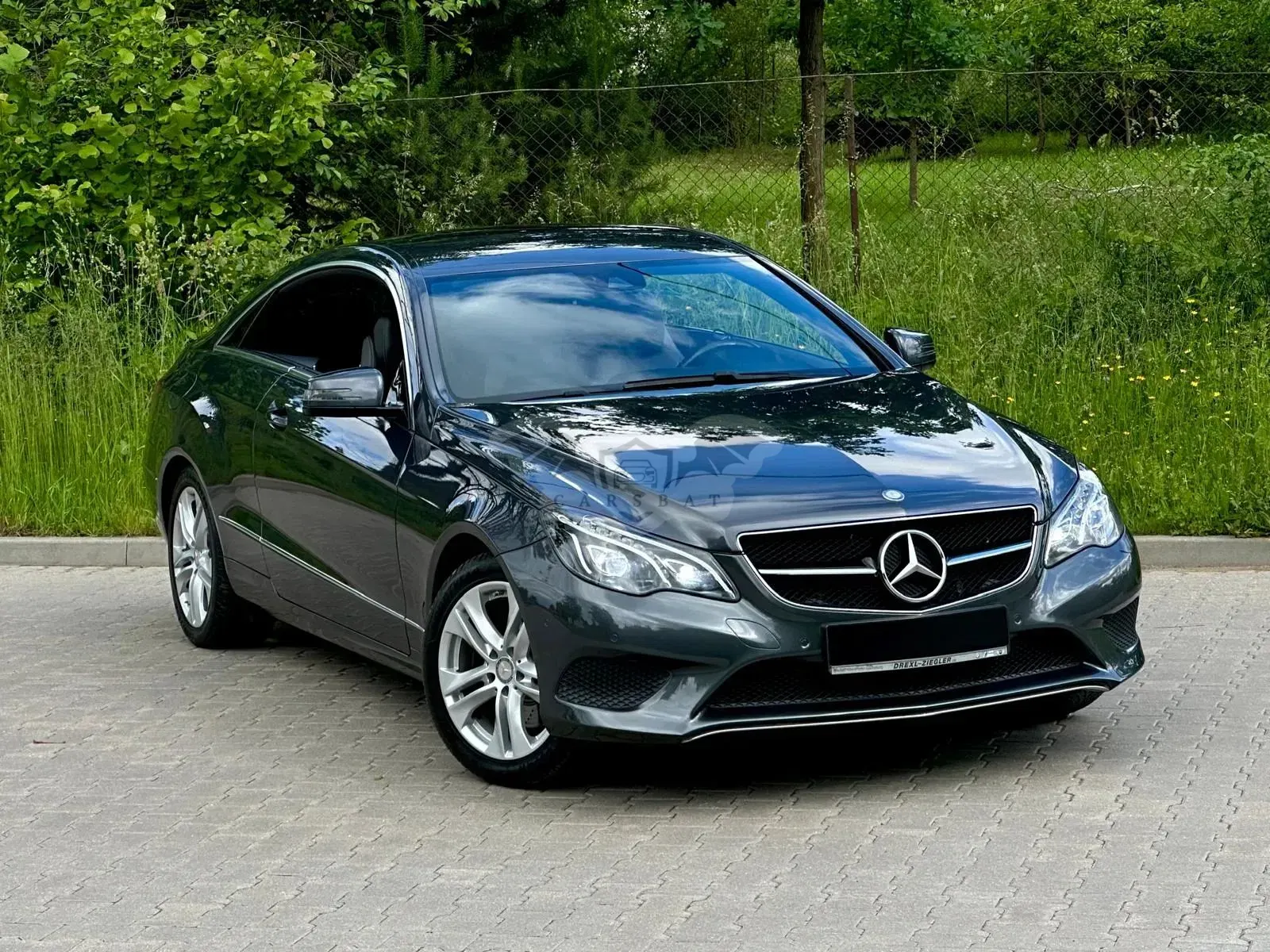 Mercedes-Benz E W212/W207 200 9G-TRONIC Avantgarde 2016