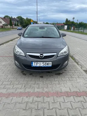 Opel Astra J 1.3 CDTI DPF Active 2010