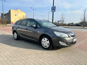 Opel Astra J 1.4 Turbo 2012