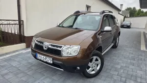 Dacia Duster I 1.6 16V 4x2 Prestige 2011
