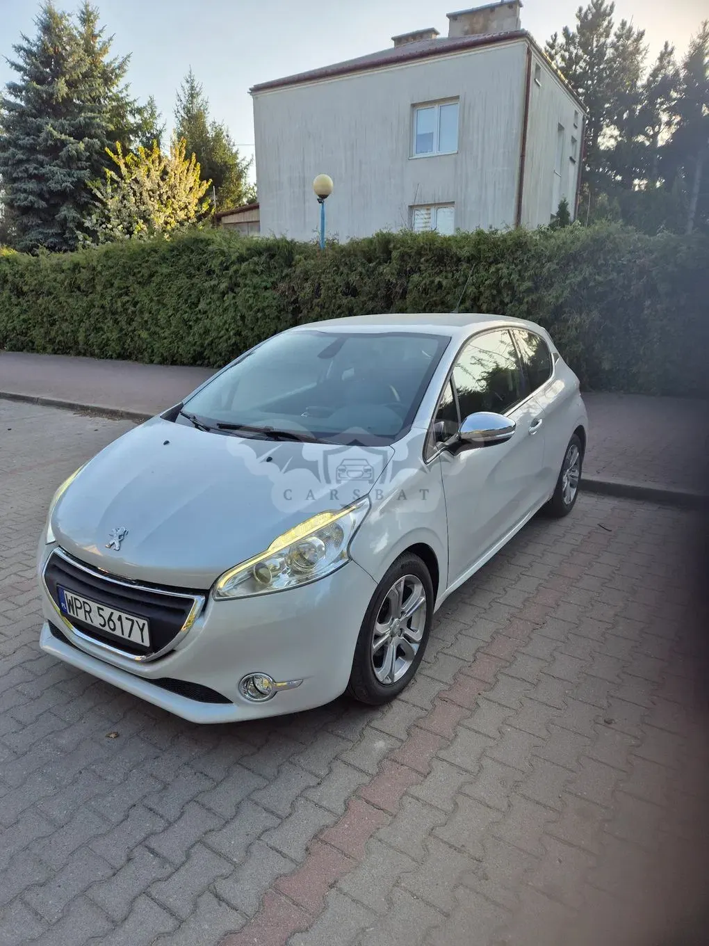 Peugeot 208 I e-HDi 92 Stop&Start Allure 2014