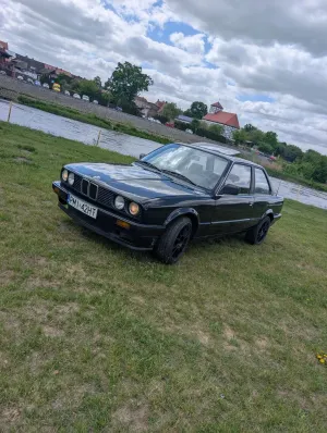 BMW 3 Series E30 1989