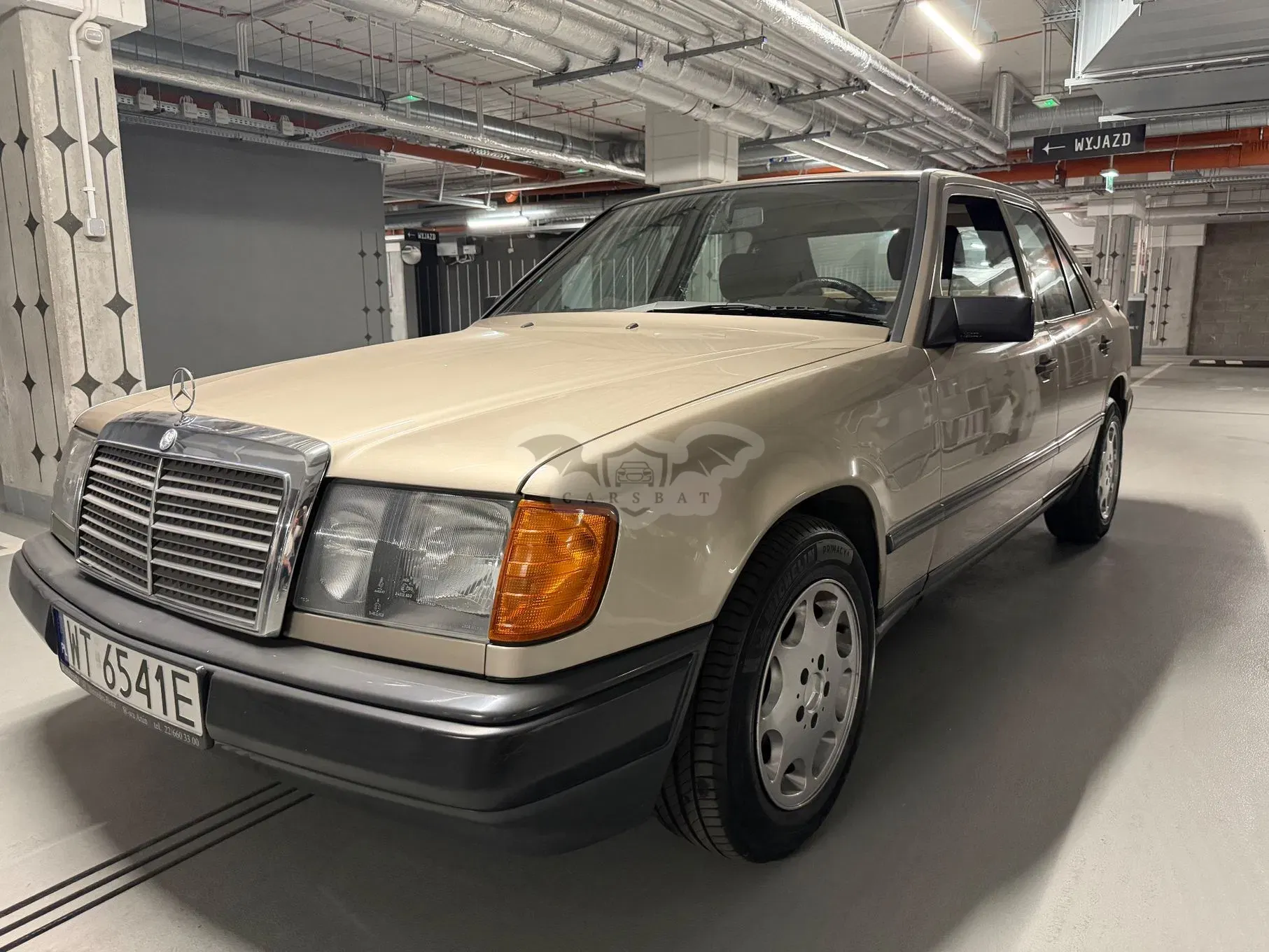 Mercedes-Benz E 1989