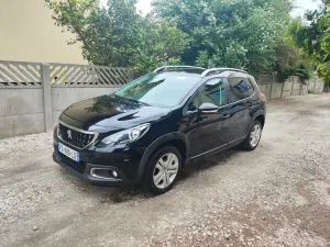 Peugeot 2008 I BlueHDi 100 STOP & START Signature 2019