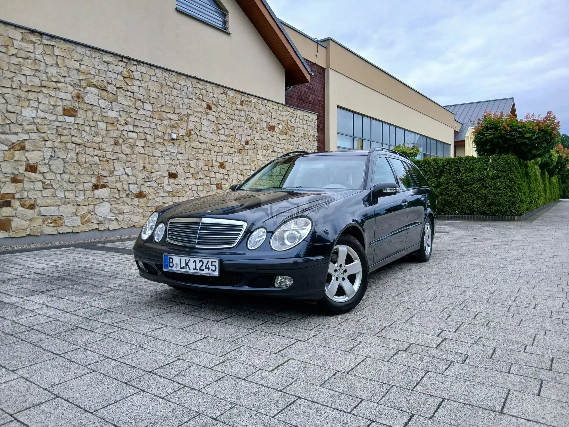 Mercedes-Benz E W211 240 T Classic 2003