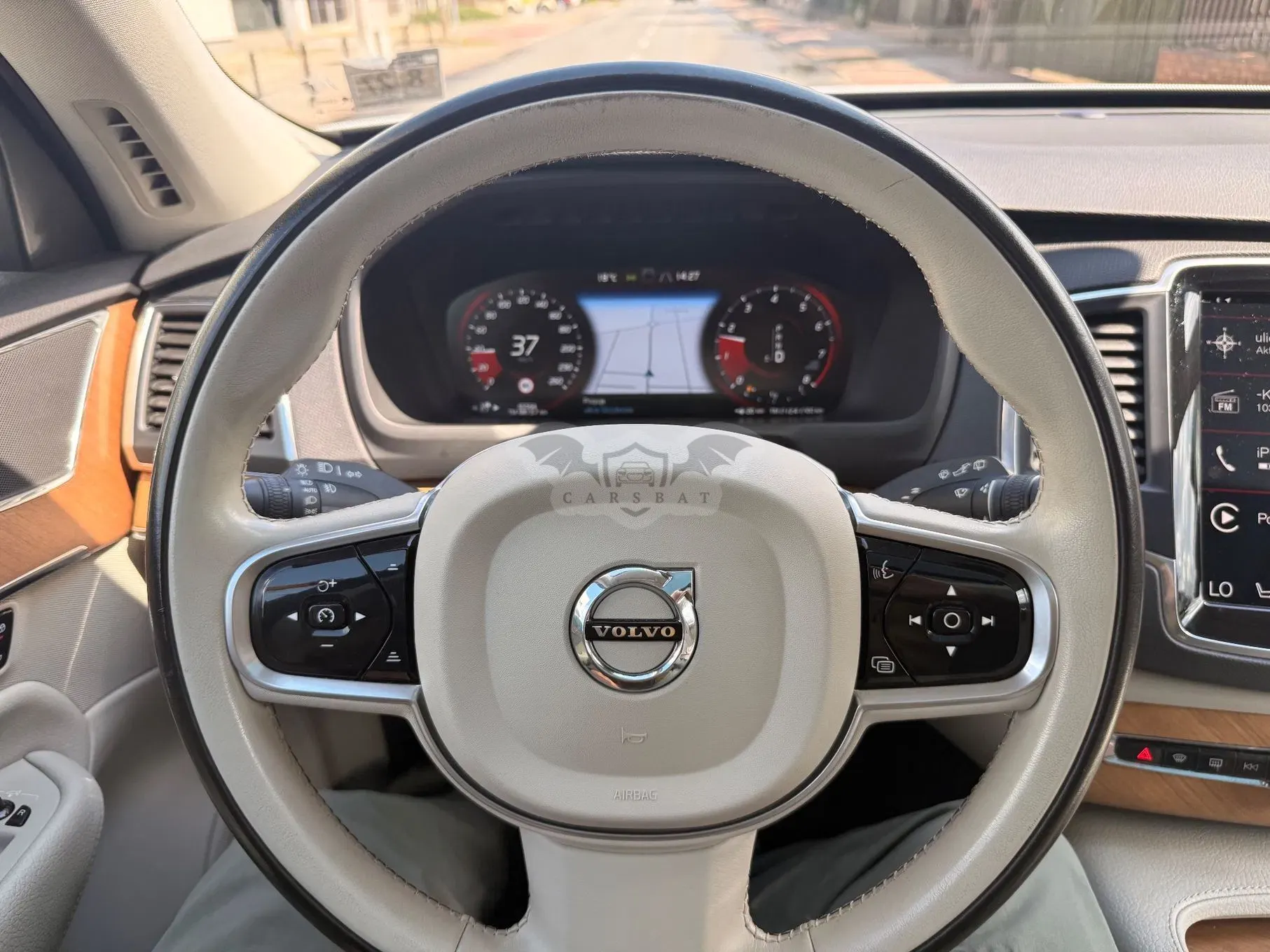 Volvo XC90 II T6 AWD Momentum 2022