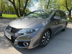 Honda Civic IX 1.6 i-DTEC Lifestyle (Honda Connect+) 2016