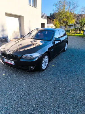 BMW 5 Series F10/F11 530d xDrive 2011
