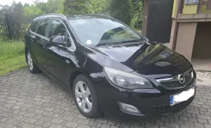 Opel Astra J 1.7 CDTI 2011
