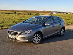 Volvo V40 II D2 2015