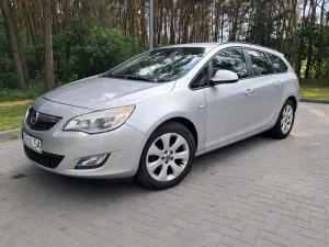 Opel Astra J 2012