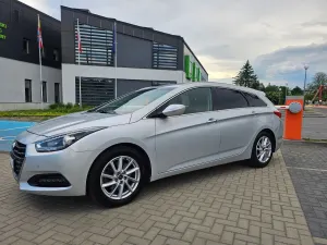 Hyundai i40 Kombi blue 1.7 CRDi Family+ 2017
