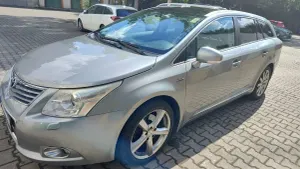 Toyota Avensis II 2.2 D-CAT Prestige 2009