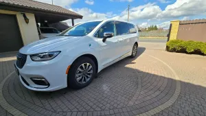Chrysler Pacifica 2022