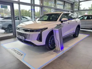 Omoda 9 1.5 Super Hybrid Exclusive AWD 2026